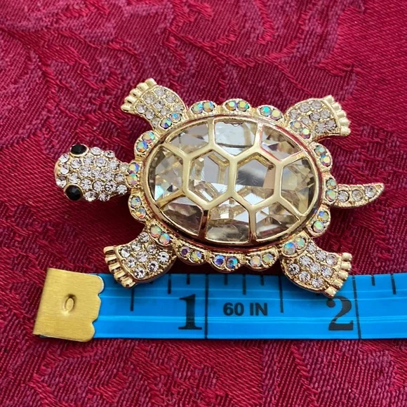 NEW Rhinestoned Turtle Broach - Picture 4 of 5